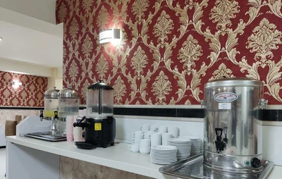 Ahrab Hotel