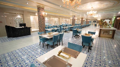 Chaharbagh Hotel