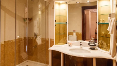 Espinas International Hotel