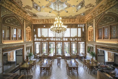 Sarhang Palace Hotel