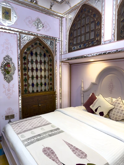 Shahsavaaraan Boutique Hotel