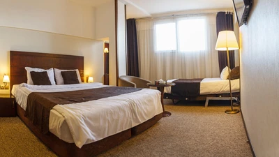 Javaher Shargh Hotel