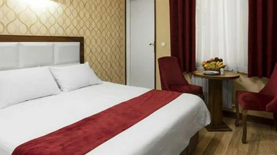 Alborz Hotel