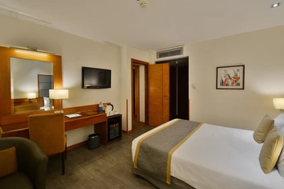 Elysee Hotel