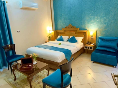 Zohreh Hotel