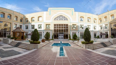 Qasr-Al-Ziafat Hotel