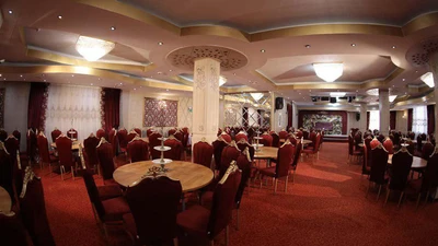 Parsia Grand Hotel