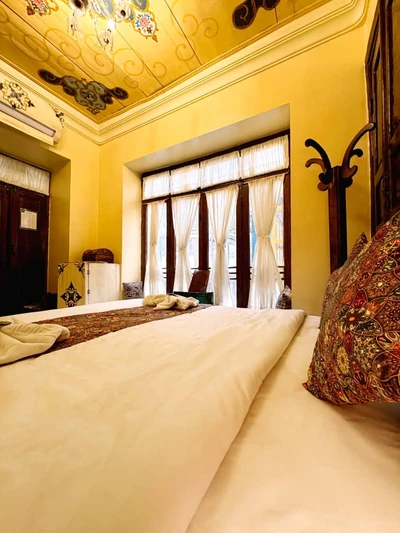 Darvash Traditional Hotel