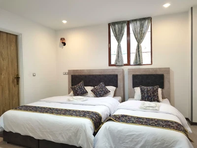 Simorgh Hotel