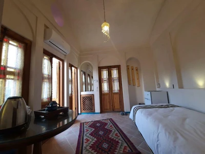 Ashkoob Traditional Hotel