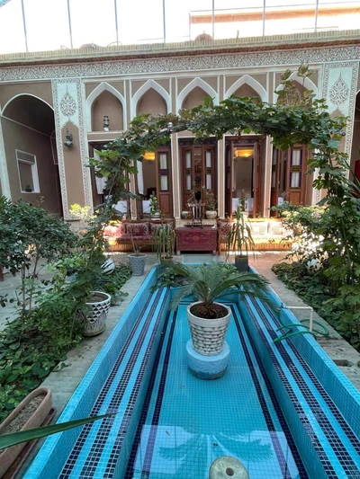 Royaye Ghadim Hotel