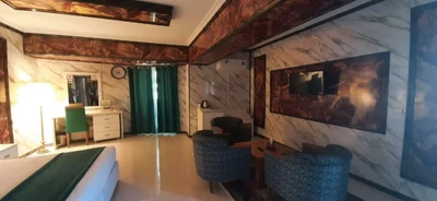 Hormoz Hotel