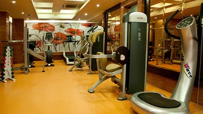 Shiraz Grand Hotel