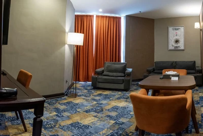 Avina Hotel