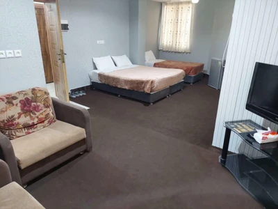 Qeshm Kavan Hotel