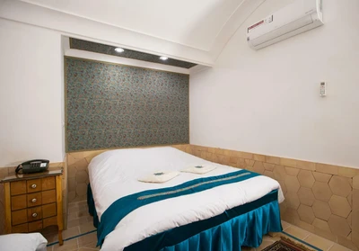 Baba Afzal Hotel