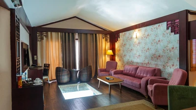 Toranj Hotel