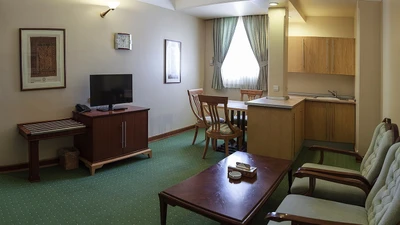 Eskan Forsat Hotel