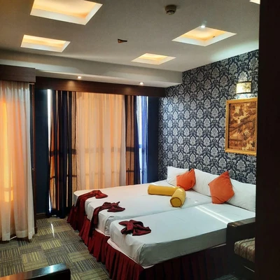Diplomat Hotel