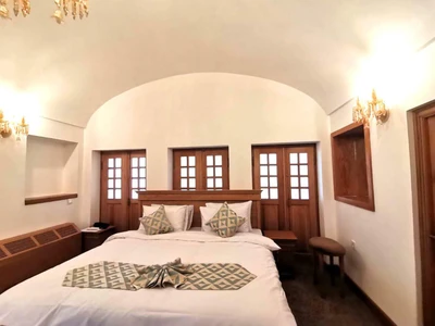 Karvanica Hotel