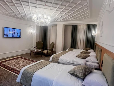 Habib Khan Hotel