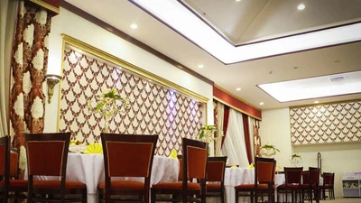 Pardisan Hotel