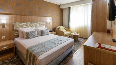Shiraz Parsian Hotel