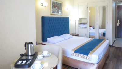 Yasuj Parsian Hotel