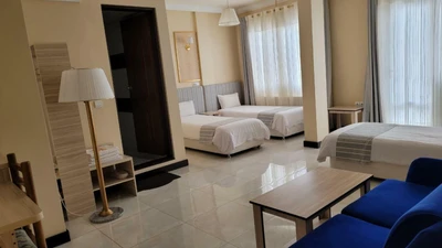 Zanjan Sepid Hotel