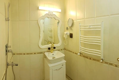 Adina Hotel