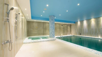 Shirazis Hotel