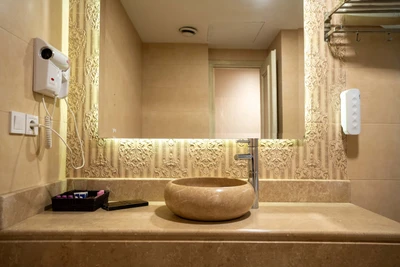 Persian Plaza Hotel