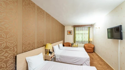 Parsian Ali-Qapu Hotel