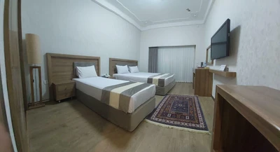 Parsian Buali Hotel
