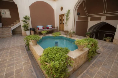 Baba Afzal Hotel