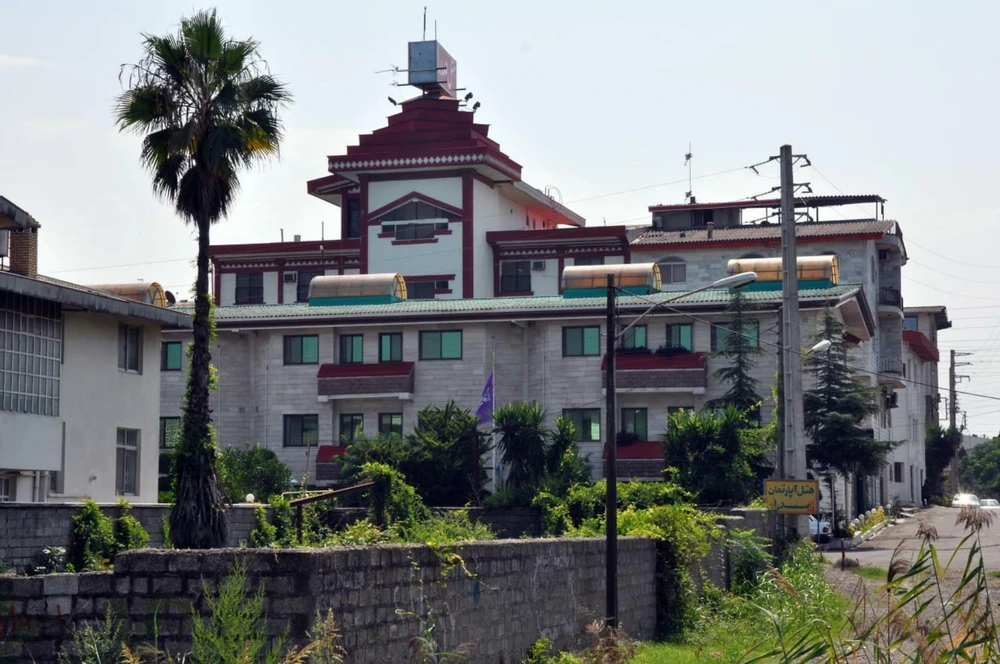 Sadra Hotel