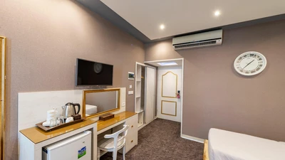 Khajoo Hotel