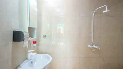 Niayesh Hotel