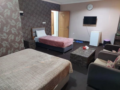 Qeshm Kavan Hotel