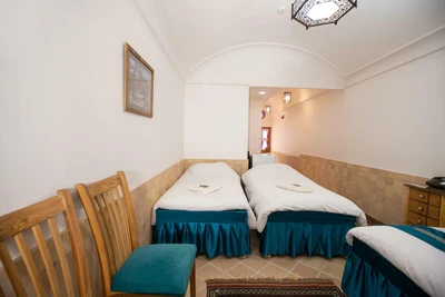 Baba Afzal Hotel