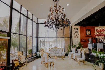 Dariush Hotel
