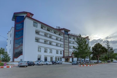 Yasuj Parsian Hotel