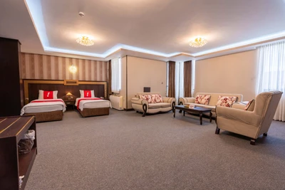 Gostaresh Hotel