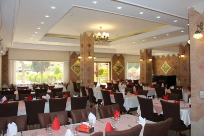 Park Saadi Hotel
