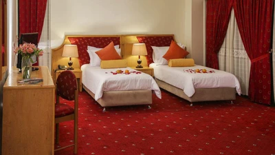 Pardisan Hotel