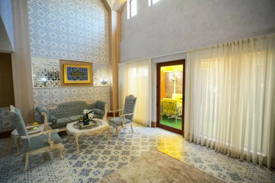 Khursheed-e-Hashtom Rauf Kowsar Hotel