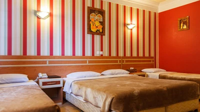 Sepahan Hotel