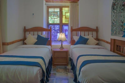 Karim Khan Hotel
