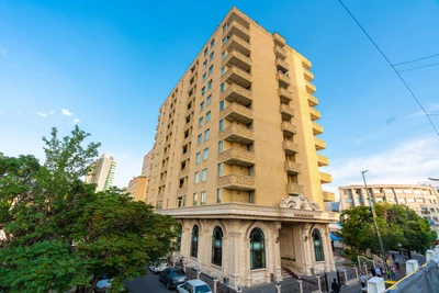 Gostaresh Hotel