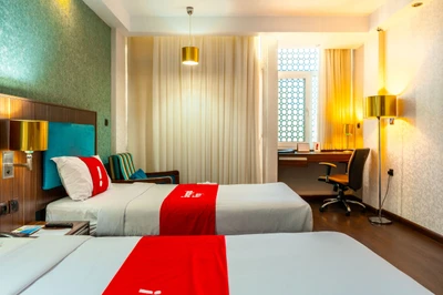 Parsian Enghelab Hotel